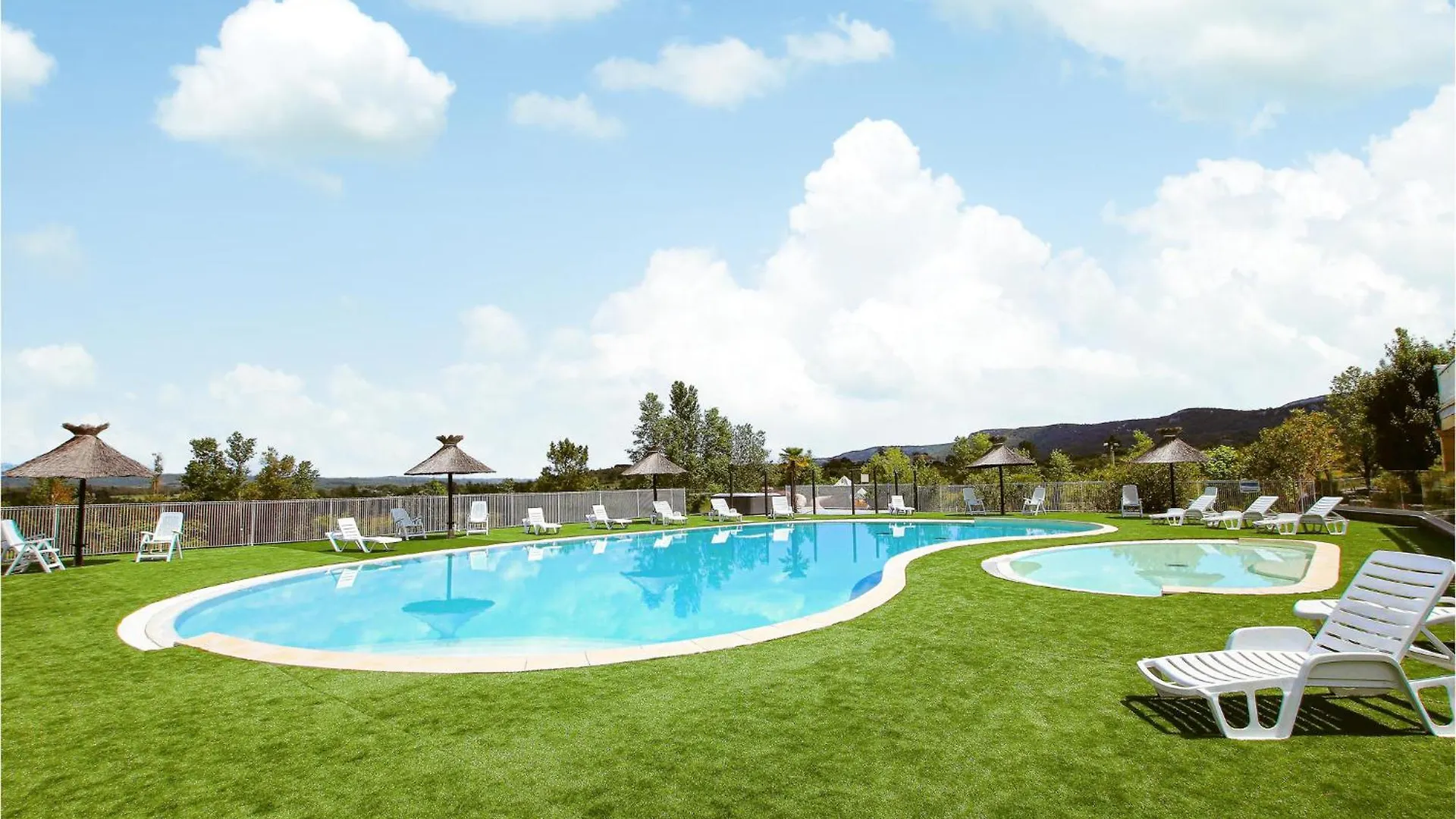 Beautiful Home In Grospierres With Wifi